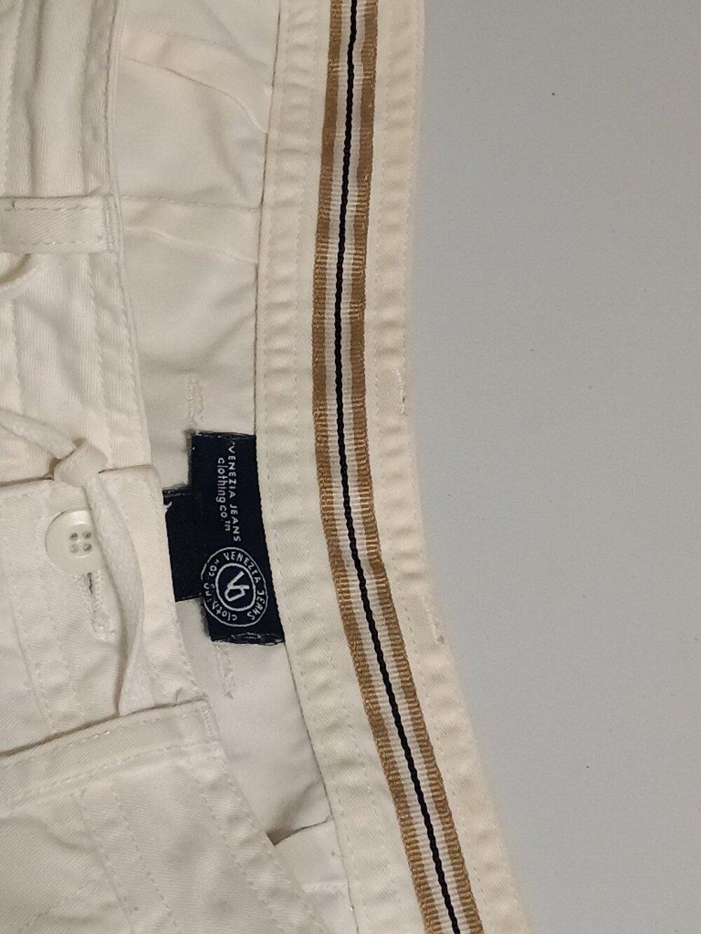 Venezia Jeans Women’s White Cropped Pants Size 10Drawstring Patch Pocket Capri - Picture 8 of 8